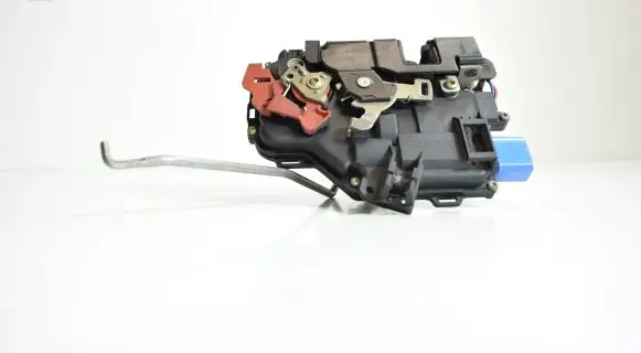 Audi A8 S8 D3 4E Front door lock 4E1837016
