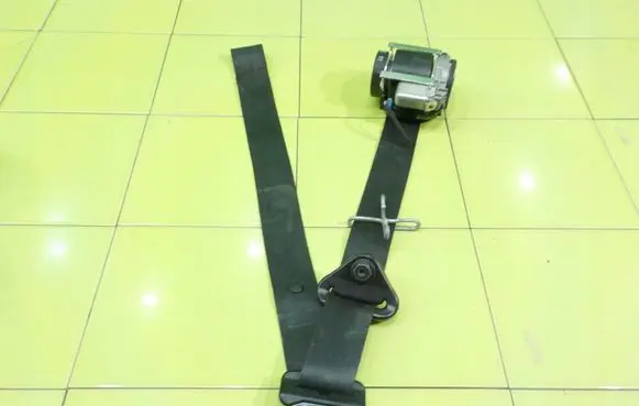 Renault Megane III Front seatbelt PRZOD BEZPIECZENSTWA