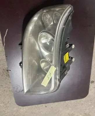 Volkswagen Multivan T5 Headlight/headlamp 7H1941016L 0301195202