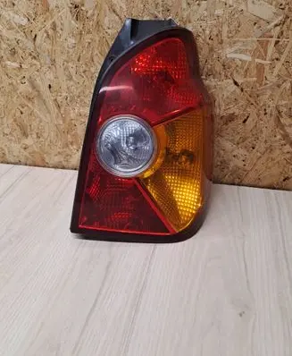 Hyundai Terracan Rear/tail lights R92402H10
