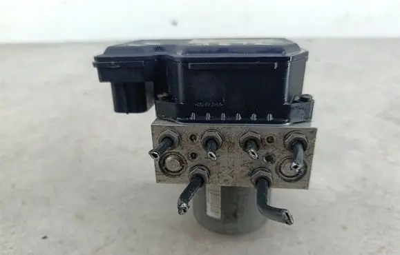 Volkswagen PASSAT B7 ABS Pump 3AA614109AF