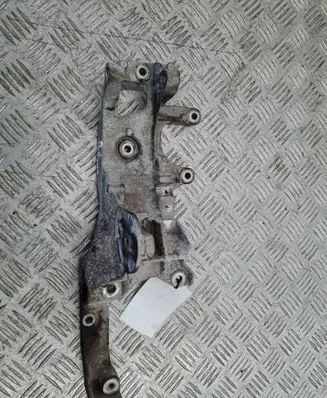 Nissan Qashqai Bracket in trunk/boot 