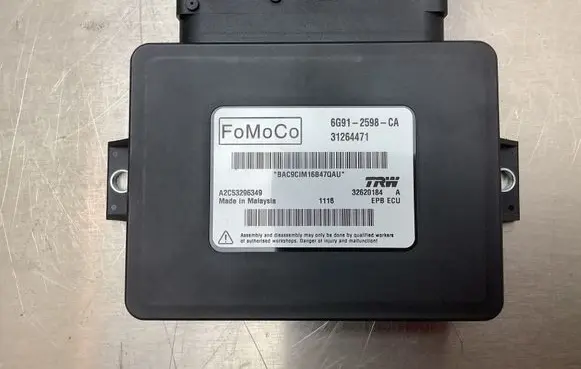 Volvo V70 Hand brake control module 6G912598CA 31264471