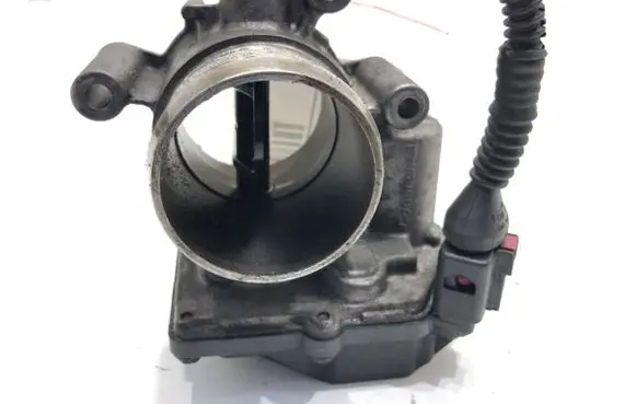 Volkswagen PASSAT CC Engine shut-off valve 03L128063R
