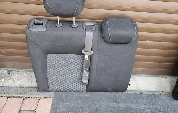 Opel Astra K Third row seats
