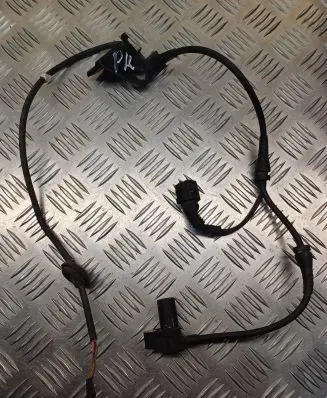 Audi A4 S4 B6 8E 8H ABS brake wheel speed sensor 0265006764 4B0927803E