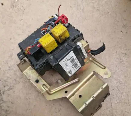 Alfa Romeo 156 Fuse box set 46443390