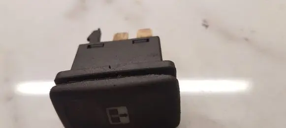 Land Rover Discovery Sunroof switch AMR2471