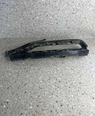 Audi Q7 4M Front bumper lower grill 4M0807158D