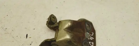 Subaru Impreza III Front door upper hinge