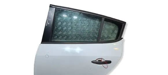 Renault Megane III Rear door S26301091