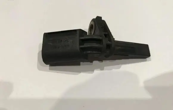 Volkswagen Caddy ABS brake wheel speed sensor 7m0927803 10.070-5069.3