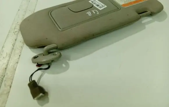 Chevrolet Captiva Sun visor 
