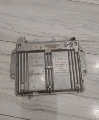 Renault Clio II Engine control unit/module ECU 7700115597