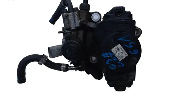 Mercedes-Benz Vito Viano W639 Fuel injection high pressure pump A6510700901