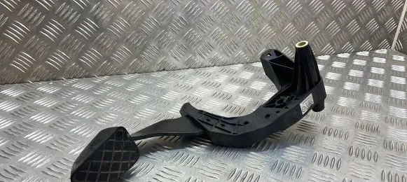 Audi A4 S4 B9 Clutch pedal 8W2721316