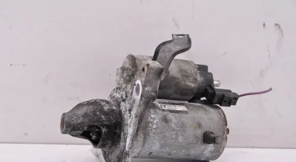 Toyota Yaris Starter motor 281000Y100 4280008441