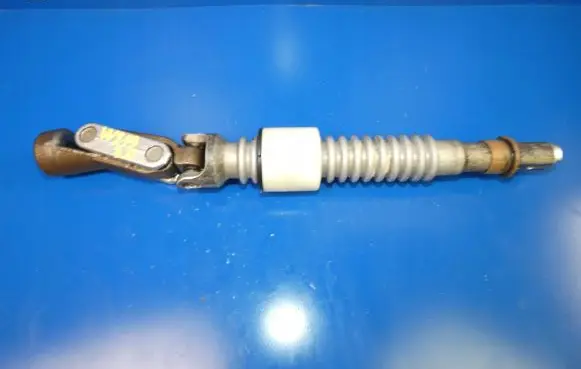 Mercedes-Benz CLS C219 Steering column universal joint