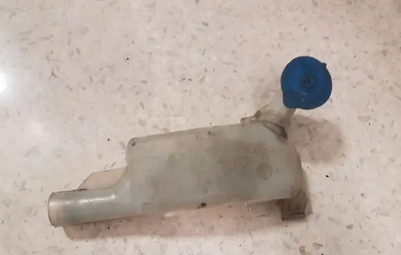 Honda Accord Windshield washer fluid reservoir/tank