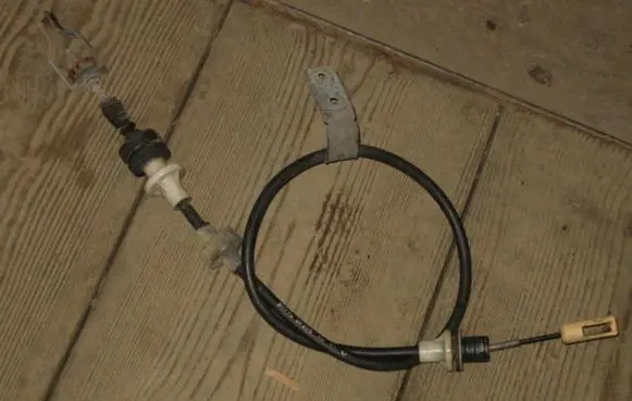 Mitsubishi Carisma Clutch cable 