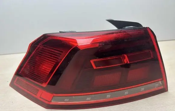 Volkswagen PASSAT B8 Rear/tail lights 3G5945095H