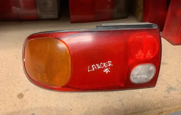 Mitsubishi Lancer Rear/tail lights 0431563