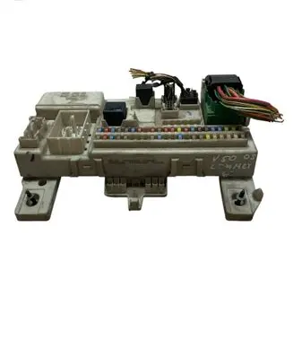 Volvo S40 Fuse module 30728906 51909640B