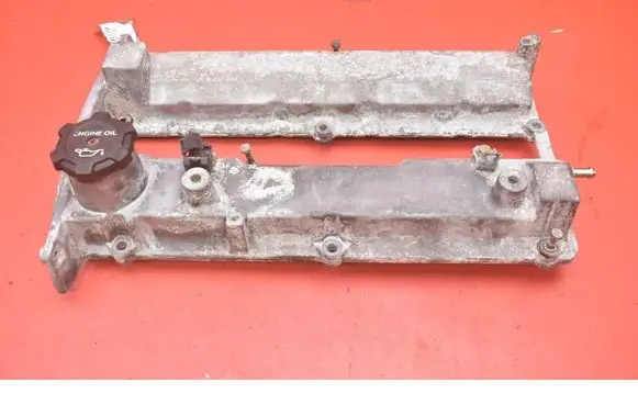 Mitsubishi Space Wagon Rocker cam cover 