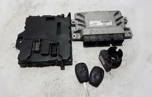 Renault Kangoo II Engine ECU kit and lock set 