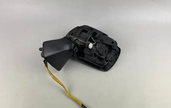 Front door electric wing mirror