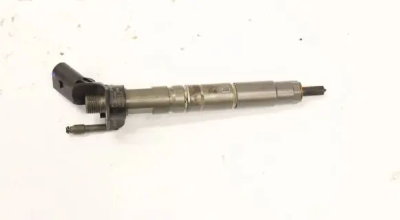 Mercedes-Benz GLK (X204) Fuel injector A6510702987