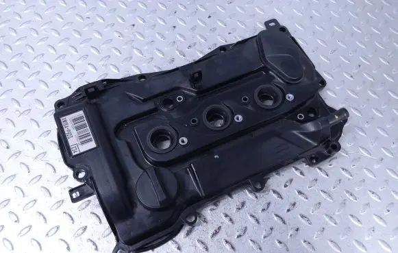 Toyota Yaris XP210 Rocker cam cover 1120115040 XM15AP92G 11201F3020