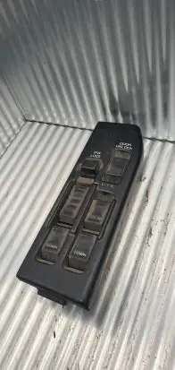 Nissan Terrano Electric window control switch 2540161S00 TS36831 YDEC009H