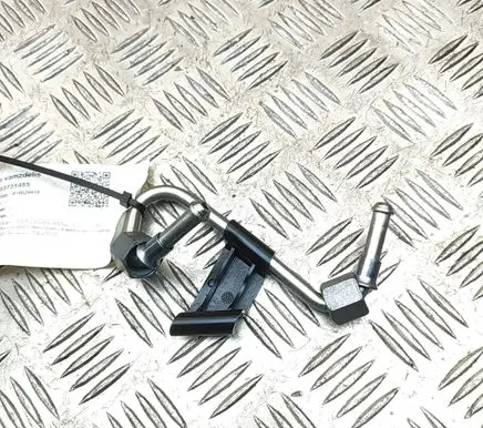 Mercedes-Benz CLA C118 X118 Fuel line pipe A2820704100