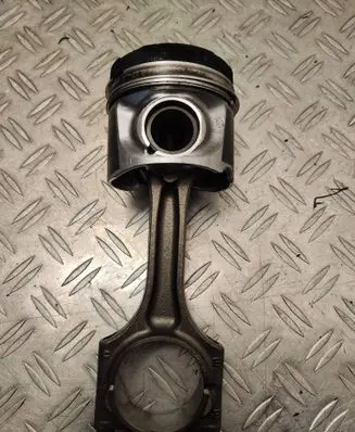 Volvo XC60 Piston with connecting rod 81l123