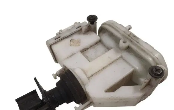 Volkswagen PASSAT B4 Central locking vacuum pump 357862153H