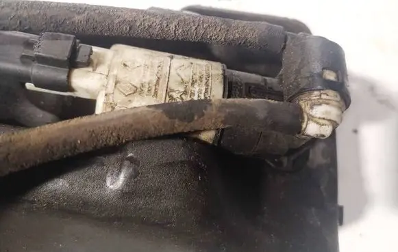 Citroen C4 I Windscreen/windshield washer pump 9641553880