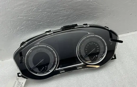 Suzuki Vitara (LY) Speedometer (instrument cluster) 3421053S31