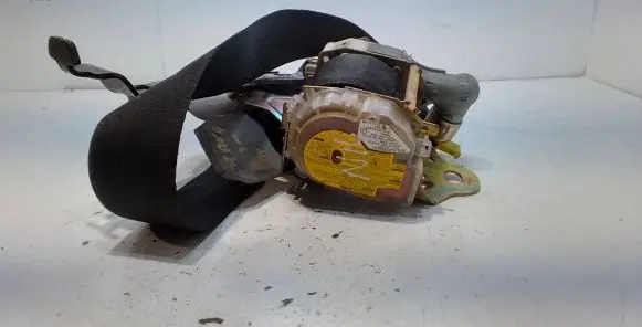 Toyota RAV 4 (XA20) Front seatbelt 7L7040P 011593