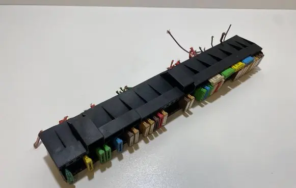 BMW 5 E39 Fuse module