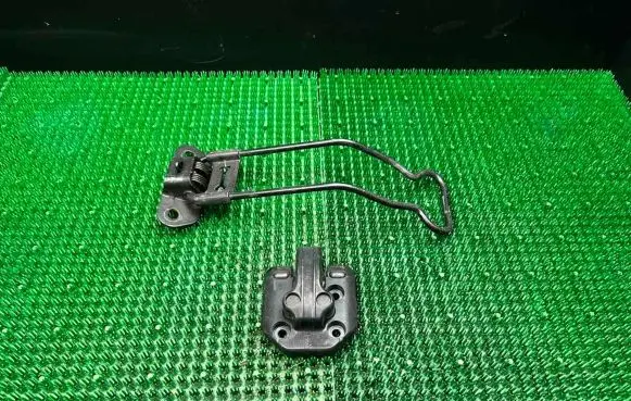 Renault Master II Rear door check strap stopper 8200080175
