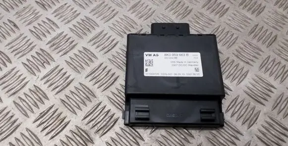 Audi A4 S4 B8 8K Power management control unit 8K0959663B
