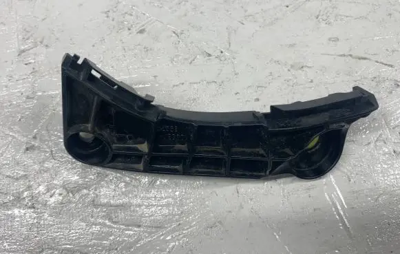 Toyota RAV 4 (XA30) Front bumper mounting bracket 52536