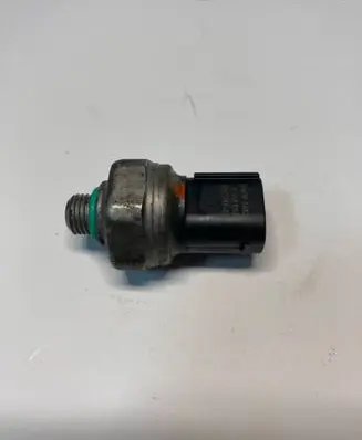 BMW X3 E83 Air conditioning (A/C) pressure sensor 9141957 BMW6453 52CP1706