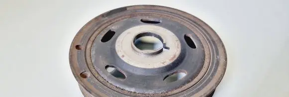 Citroen C4 II Crankshaft pulley 126011E