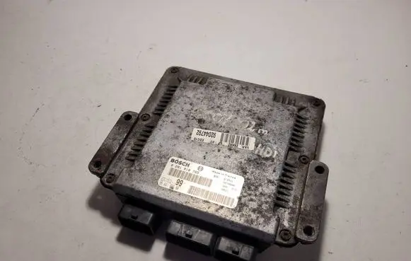 Peugeot 607 Engine control unit/module 9644199680 EDC15C2 0281010765
