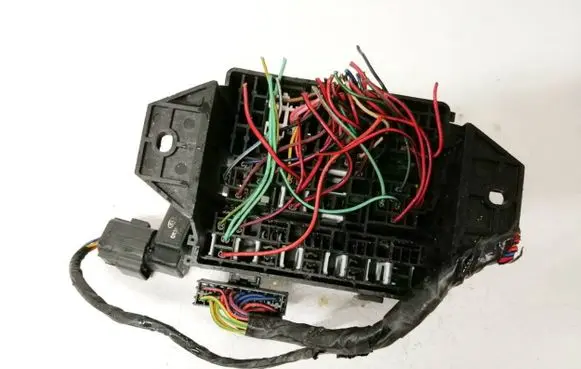 KIA Carens I Fuse box set 9555039000 95550-39000
