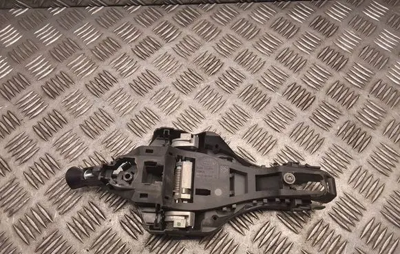 Land Rover Discovery Sport Front door exterior handle/bracket BJ32224N02 FK72224A82AA GK72203A28