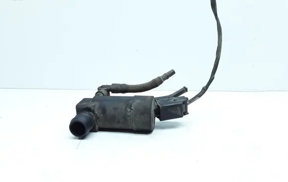 Volvo V70 Windscreen/windshield washer pump 1S7117K024FE