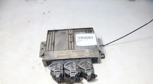 Peugeot 206 Engine control unit/module ECU 21647431-0
